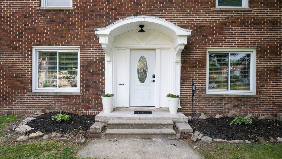 Ottawa House | Charming 3-bedroom house with WiFi, AC in wonderful Toledo