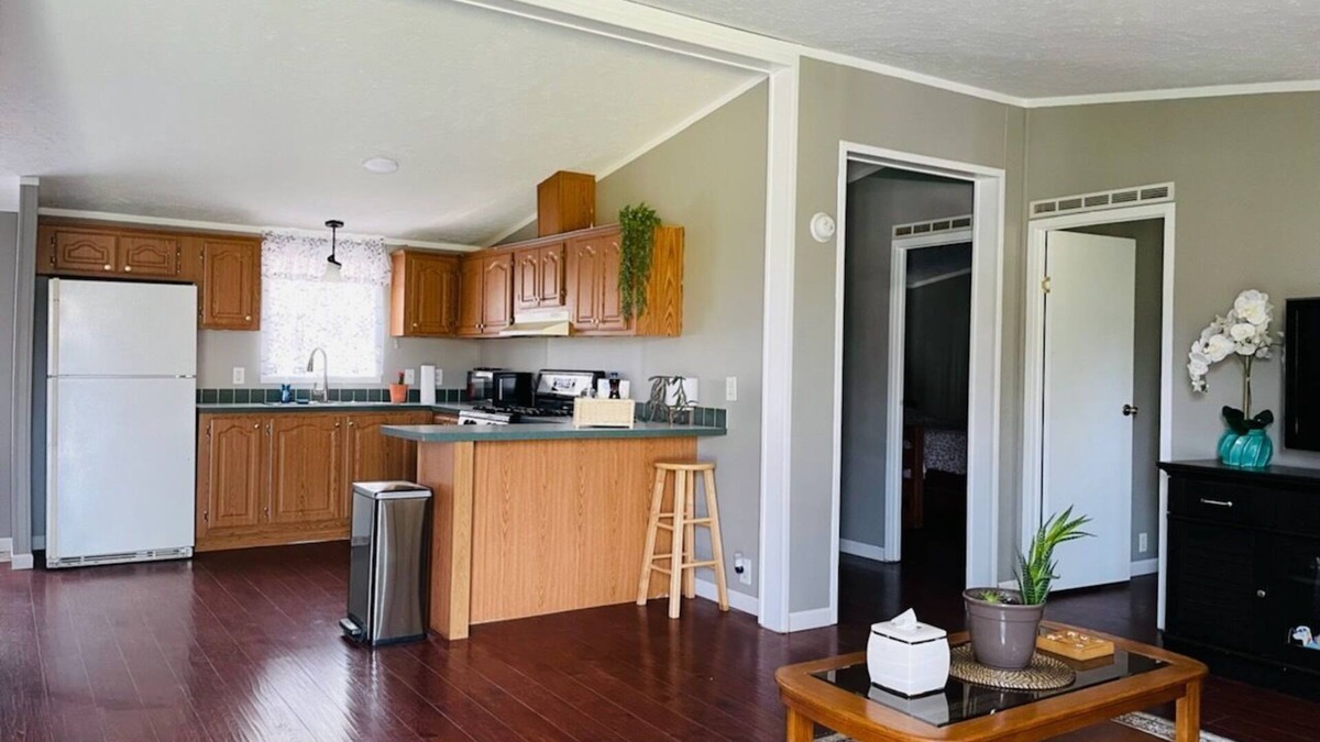 Northport House | Charming 3 Bedroom in the heart of Leelanau County