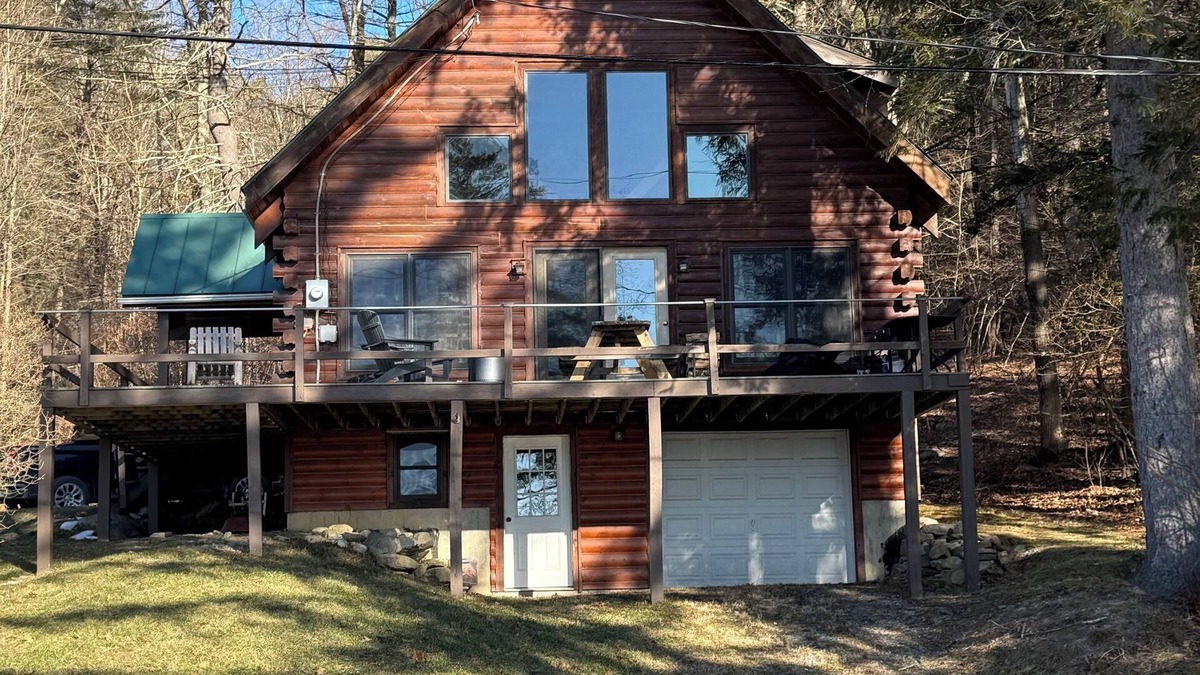 Fair Haven Ski Chalet | Charming 3-bedroom + loft log cabin at Lake Bomoseen in Castleton, VT. Sleeps 12