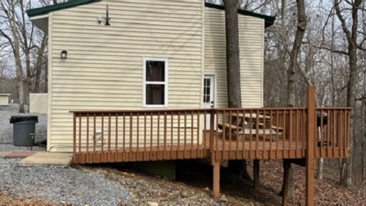 Almo Cabin | Charming 3-bedroom lake area cabin 20 minutes from Murray