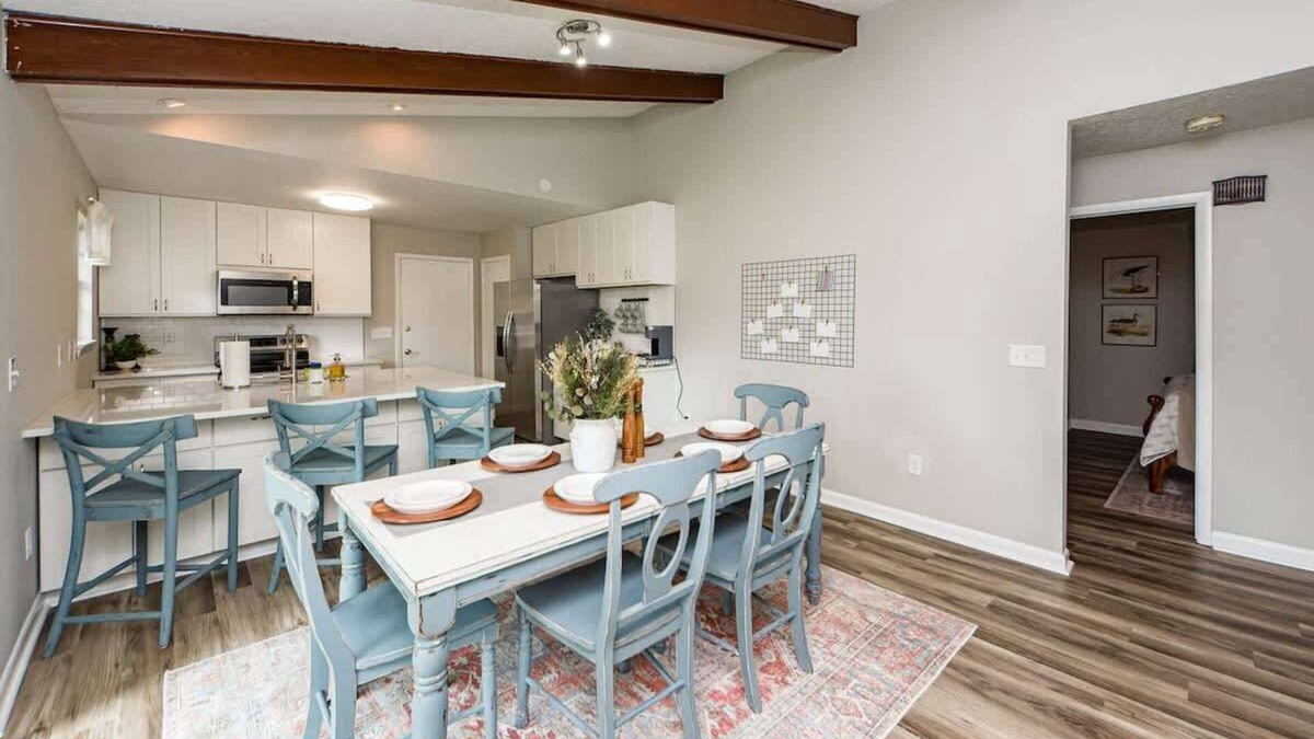 Charleston House | Charming 3-Bedroom Retreat with Private Yard