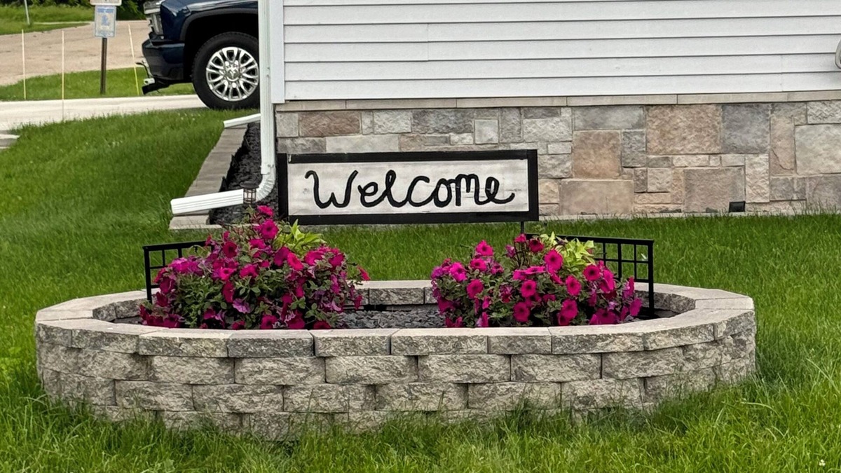 Fremont House | Charming 3-bedroom River/Lake Accessible House across from Clemins River Resort