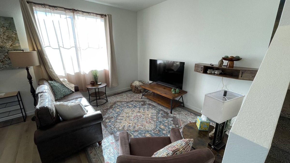Johnstown House | Charming 3-bedroom townhome with 2 T.V. areas in brilliant Johnstown