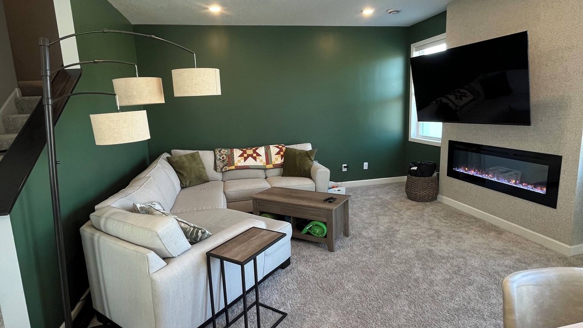 Navarre House | Charming 3-bedroom townhome in quiet neighborhood in Waconia