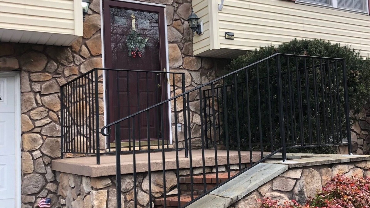 Front Royal House | Charming 3-bedroom home in Front Royal minutes away from River and Skyline Drive