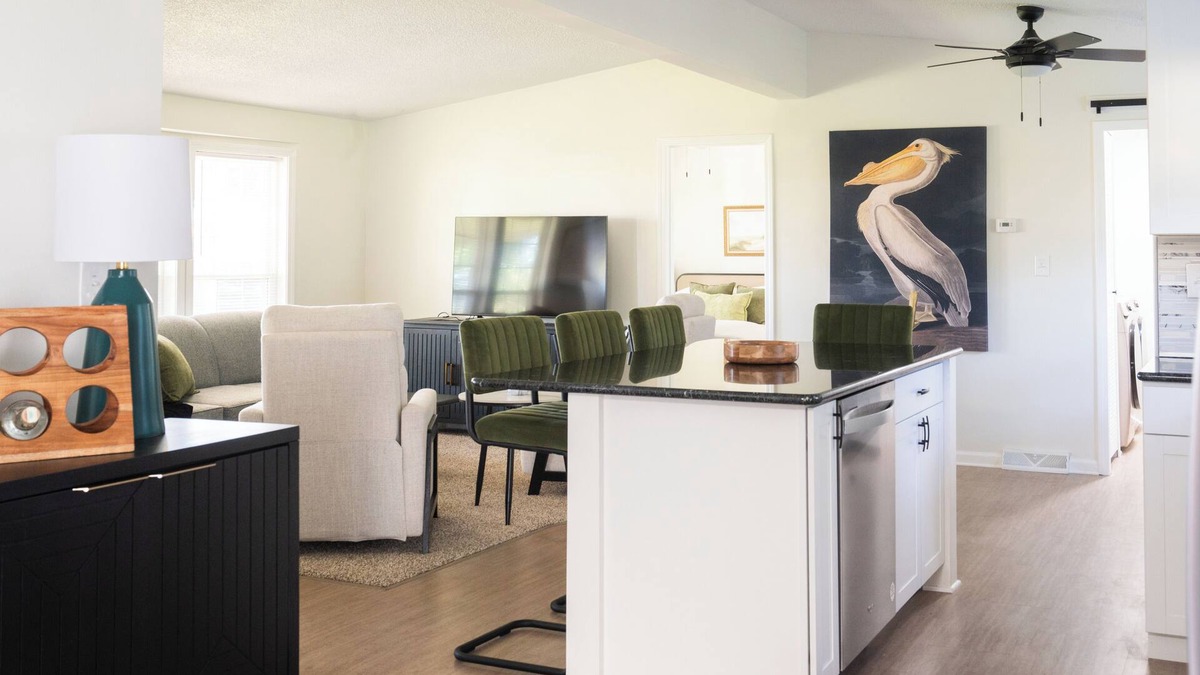 Colton House | Charming 3-bedroom Ranch Home in Grand Rapids - Perfect for Family Getaways!