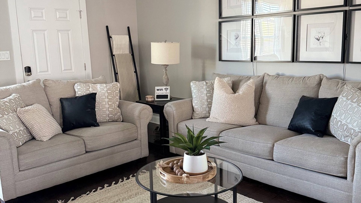 Lake Charles House | Charming 3-bedroom townhome near Downtown and Lakefront Lake Charles