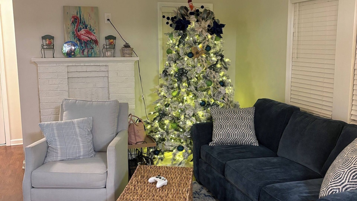Middlesboro House | Charming 3-bedroom house in the Crater City near State Parks, LMU, & hospitals.