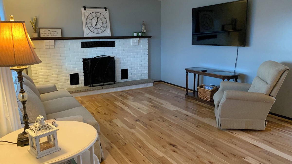 Millersburg House | Charming 3-bedroom house with WiFi and AC in the heart of Walnut Creek.