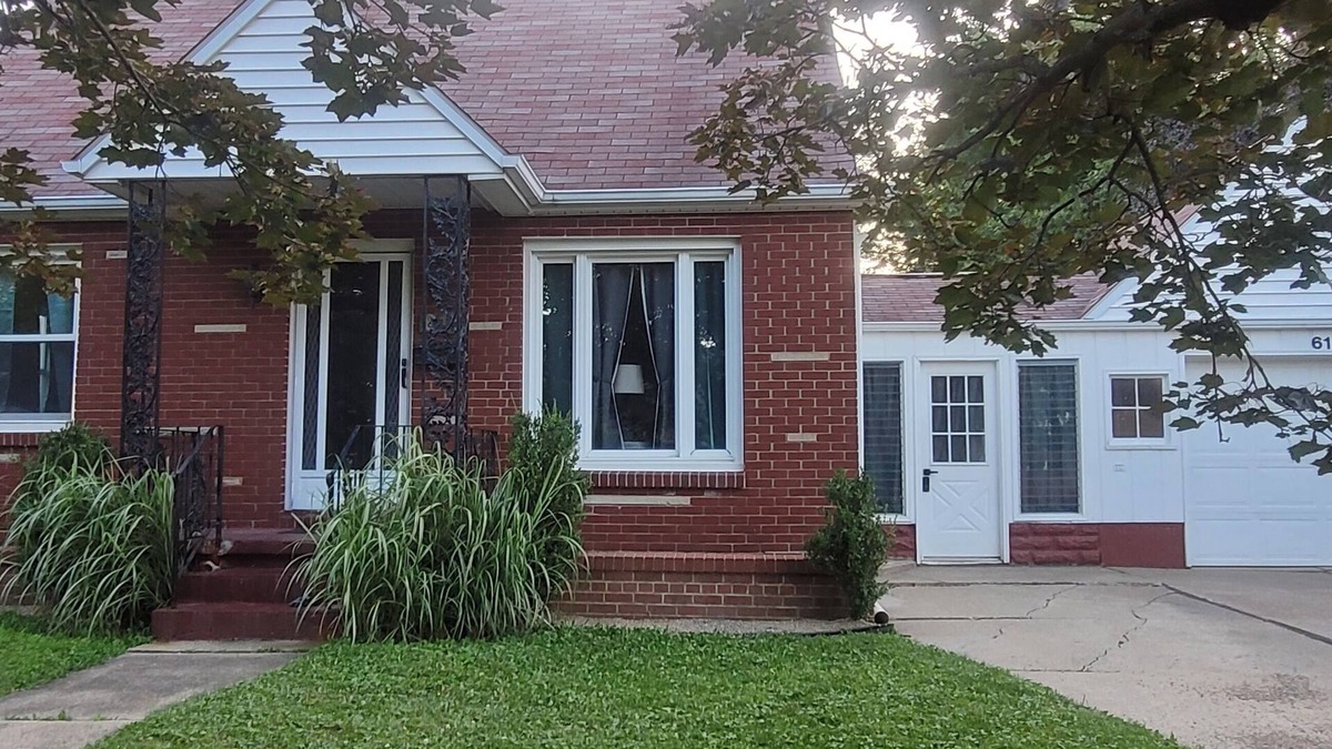 Newton Falls House | Charming 3-bedroom house in Newton Falls with WiFi and AC