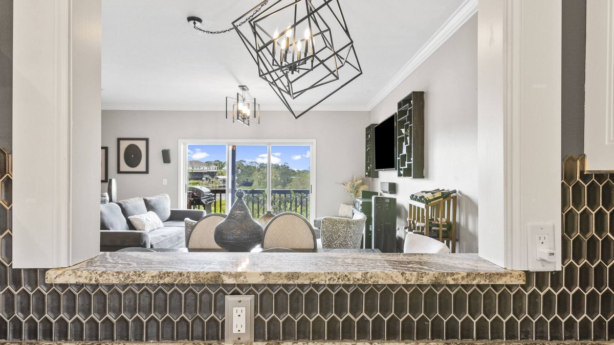 Ozona House | Charming 3-bedroom townhome on the water in pleasant Palm Harbor