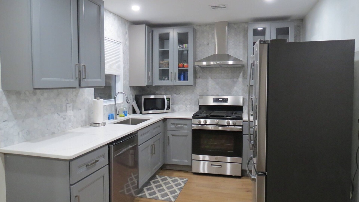 Tunkhannock Township House | Charming 3-bedroom house with AC, WiFi in serene Pocono Lake