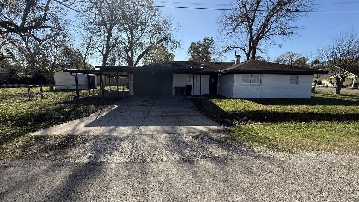 Port Neches House | Charming 3-Bedroom Short-Term Rental in Port Neches