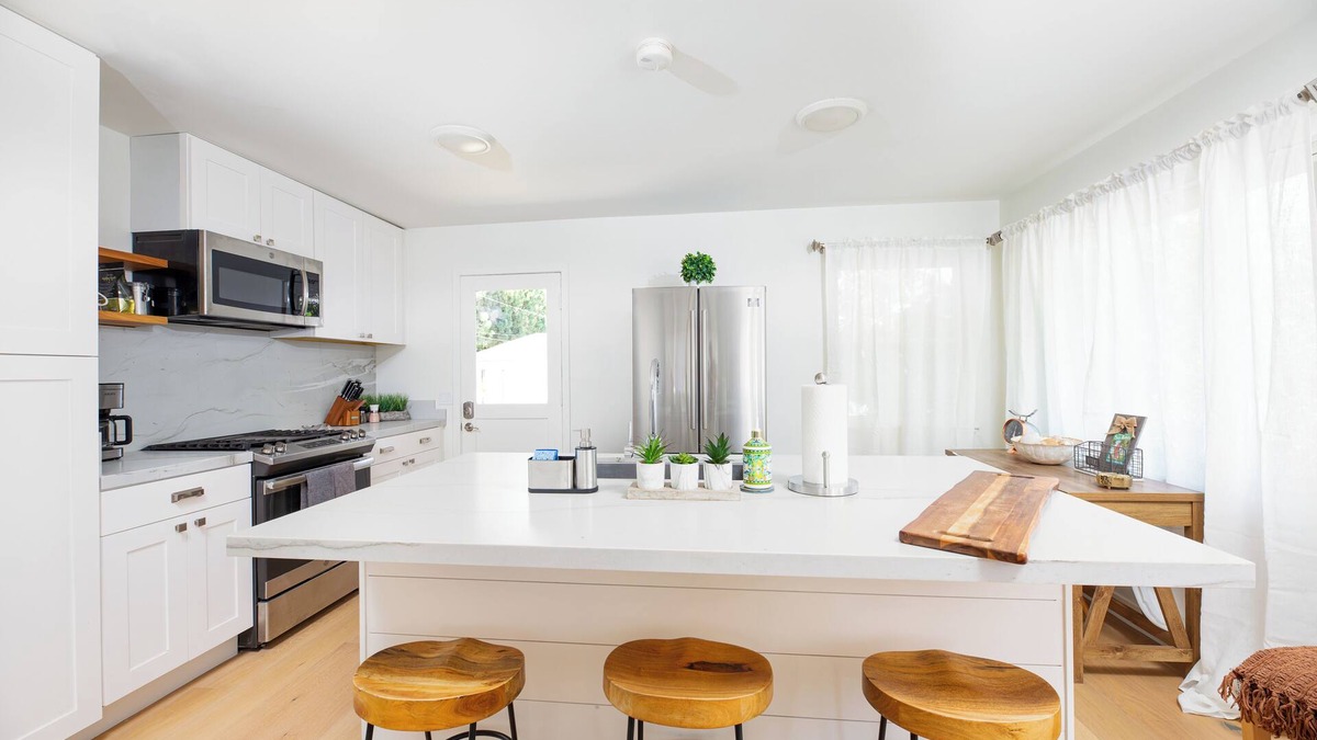 East Mesa House | Charming 3-bedroom house with AC, WiFi on the Mesa!