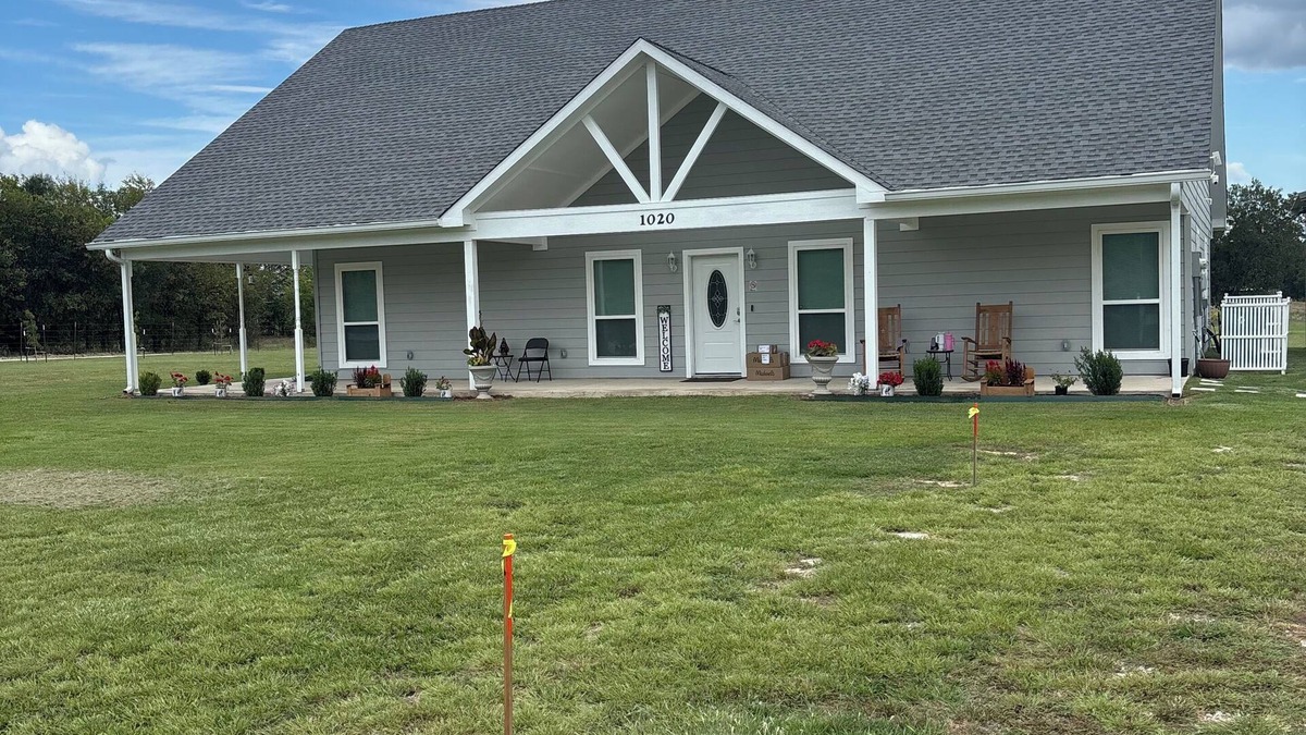 Wills Point House | Charming 3-bedroom 2-Bath house on 3 Acres lot near Lake Tawakoni that sleeps 8