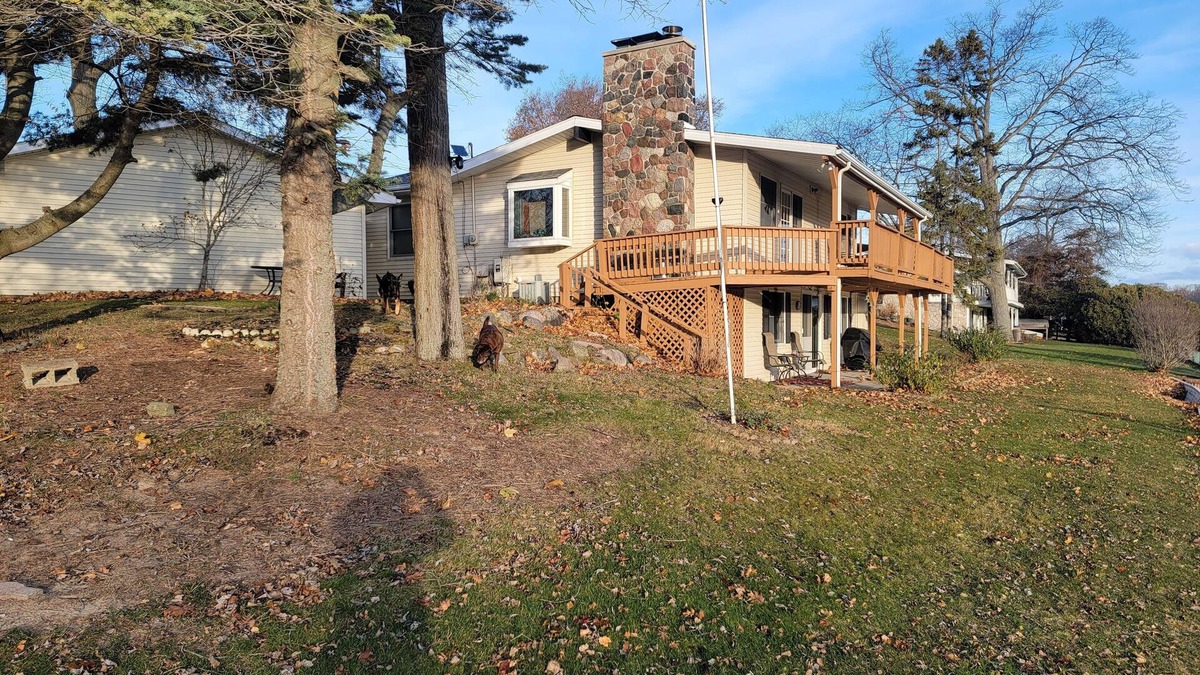 Pigeon House | Charming 3-bedroom water-front house 10min from Caseville with WiFi, AC, Heat