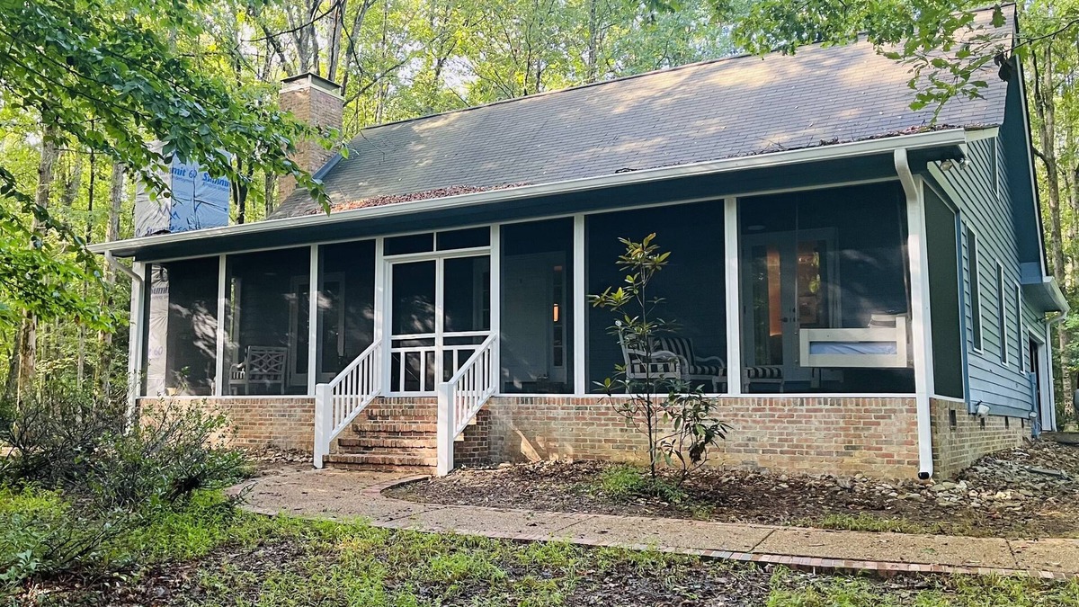 Clifftops House | Charming 3 BR, 2 Bath cabin located in quiet Clifftops and close to Sewanee
