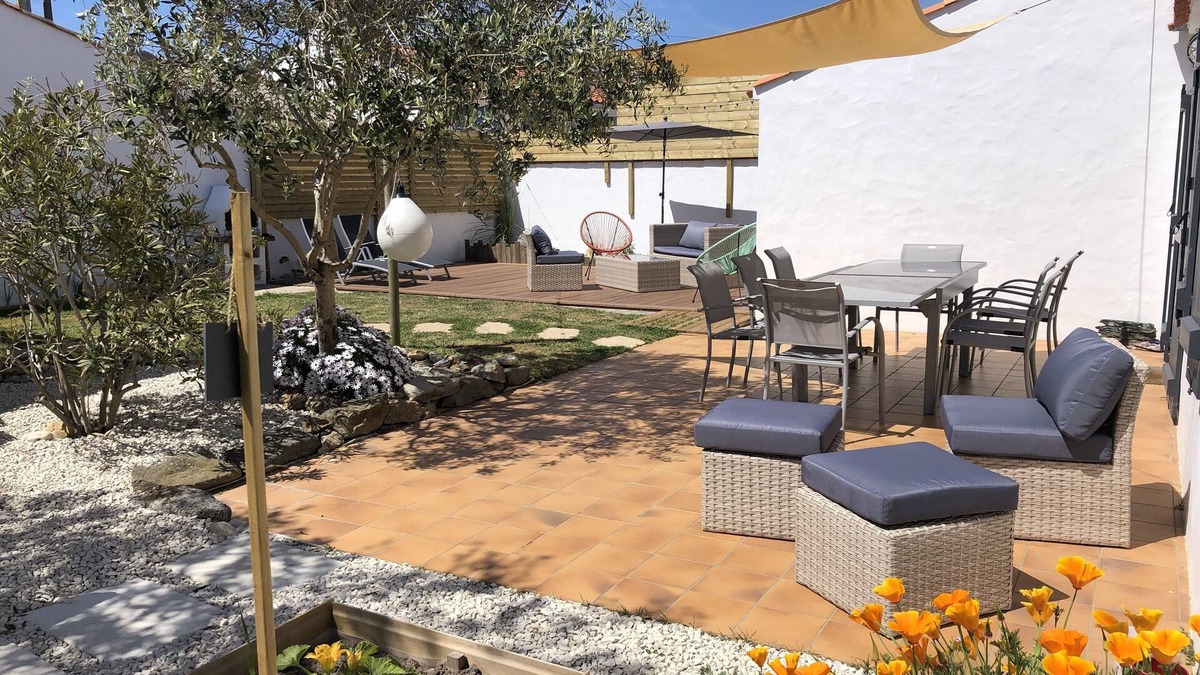 Noirmoutier-en-l'Ile House | Charming 3-bedroom typical Noirmoutier house