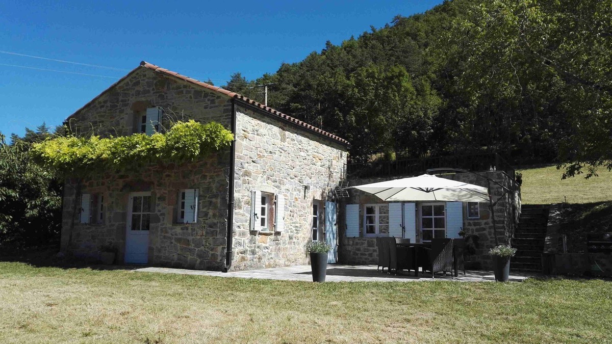 Riviere-sur-Tarn House | Charming 3* riverside gite at the entrance to the Tarn gorges