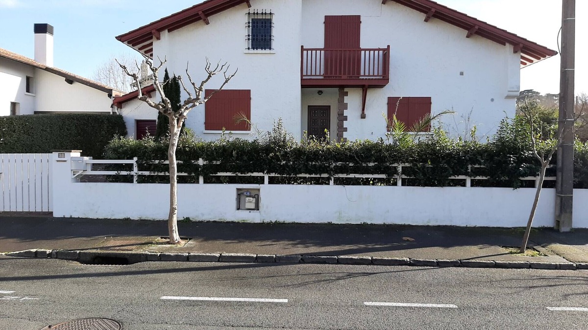 Hendaye House | Charming 3-Star Beach House, Ideal for Families, with Garden and Parking