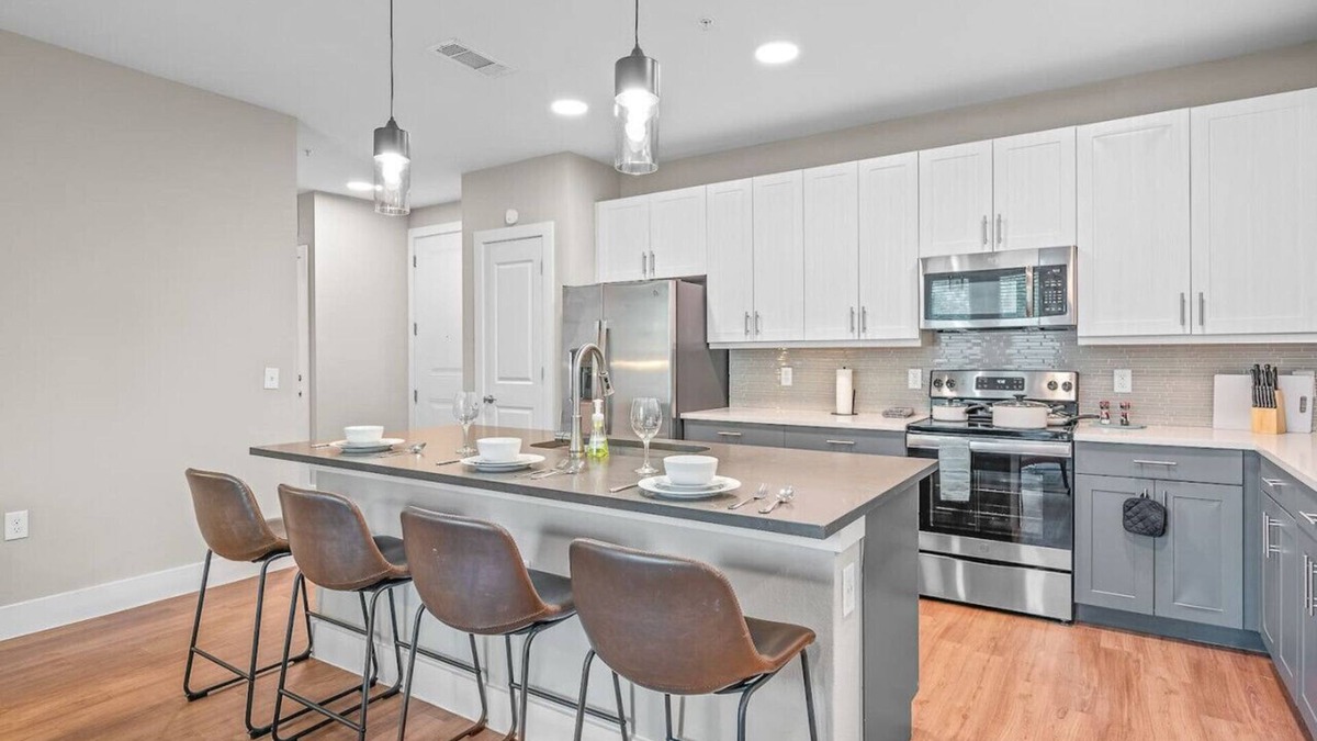 Fort Worth Apartment | Charming 3BD/2BA with Beautiful Pool in Fort Worth