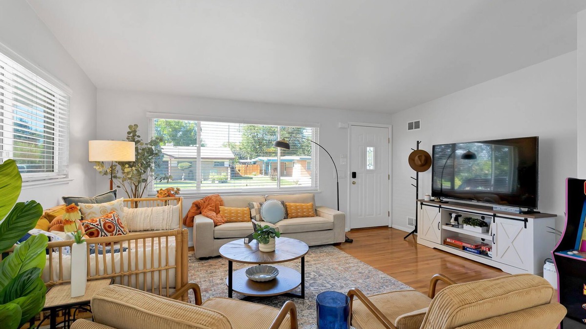 Alta Vista Area House | Charming 3BD - BBQ, Backyard - 1 Mile to Olde Town