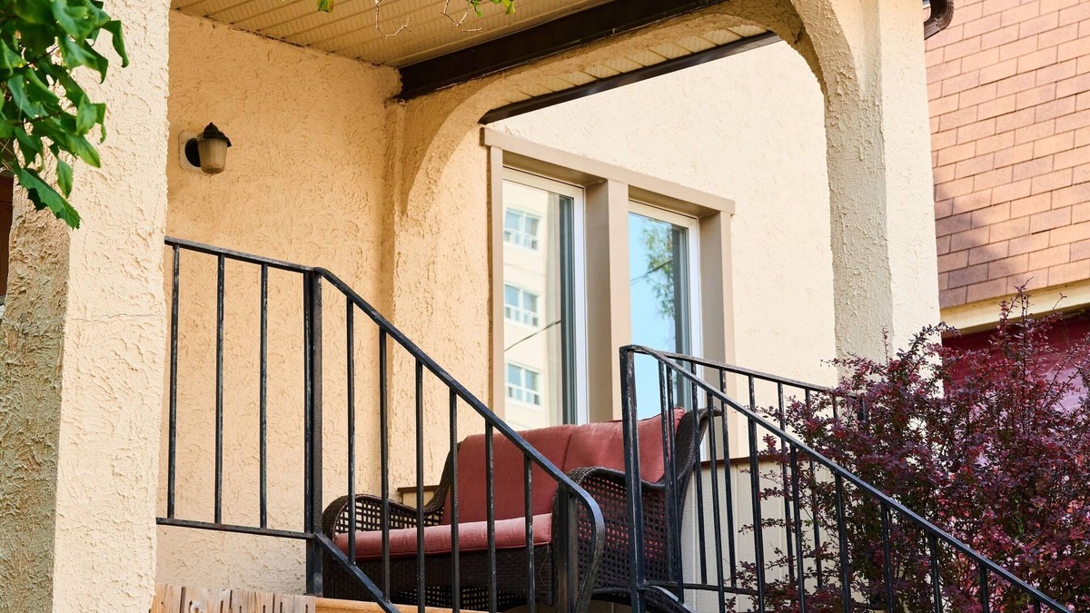Civic Hospital - Experimental Farm - Central Park House | Charming 3bdrm Home in Centretown w Free Parking
