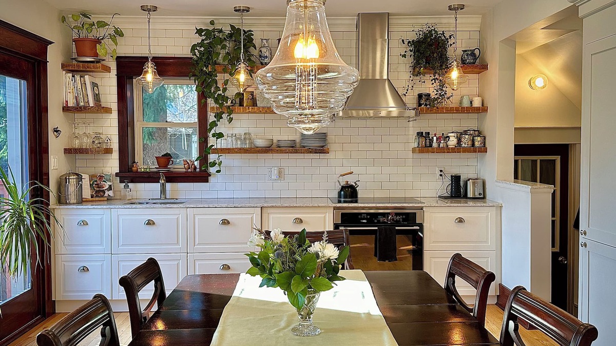 Centre Wellington House | Charming 3BR Heritage Home Near Downtown Fergus & Elora