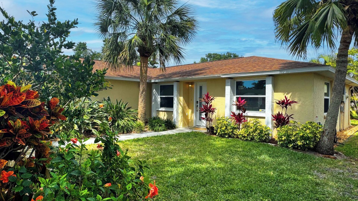 Venice House | Charming 3BR house with private Pool, Wifi, Golf, Venice