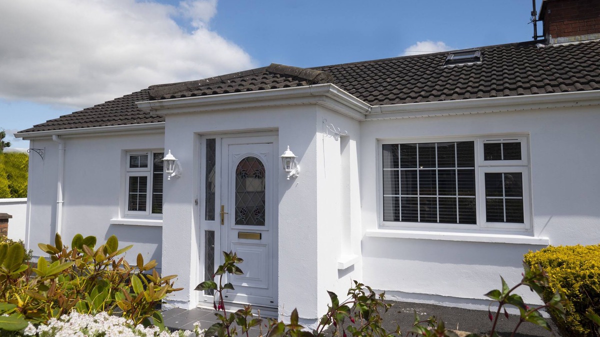 Dungannon Cottage | Charming 4-Bed Cottage in Dungannon