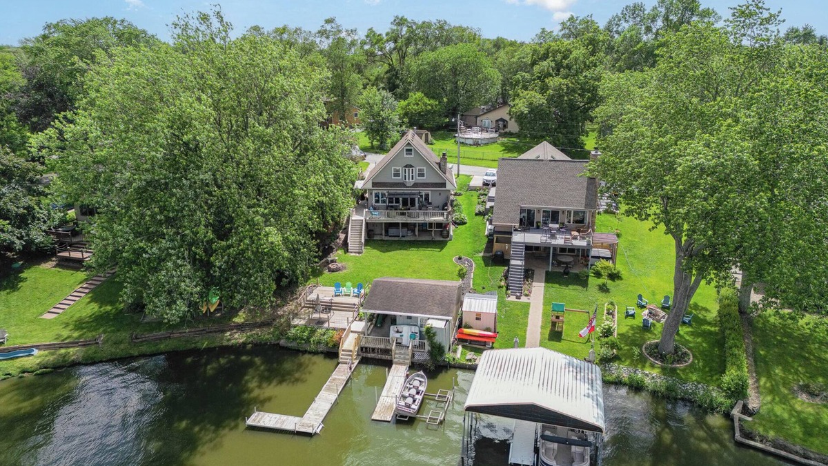 Lake Dalecarlia House | Charming 4-bedroom house in peaceful Private Lake Dalecarlia w OUTSTANDING views