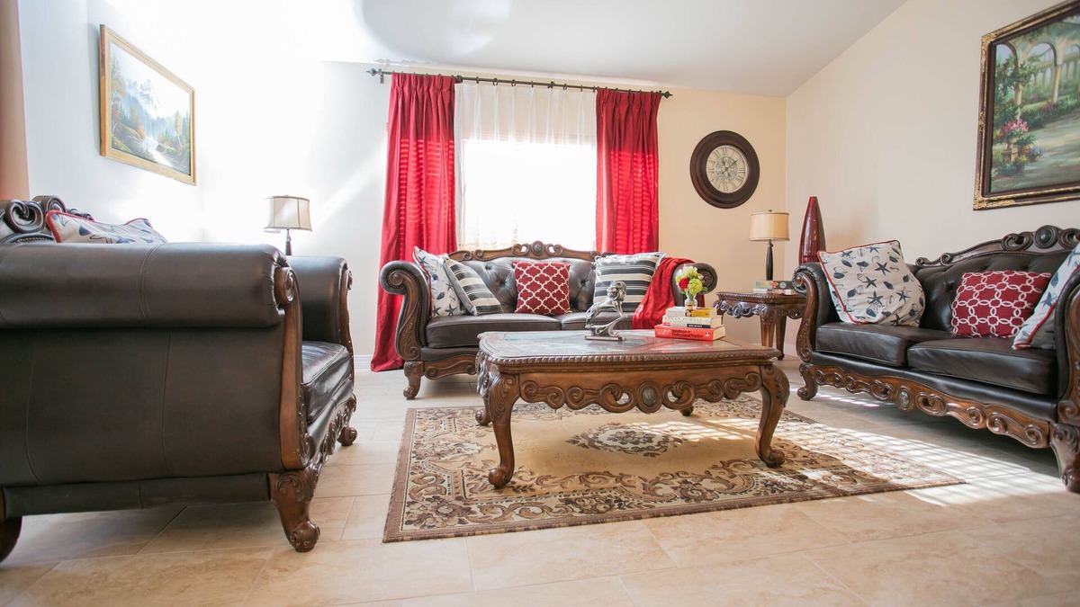 South Mountain House | Charming 4 Bedroom, 2 Bathroom house in Phoenix
