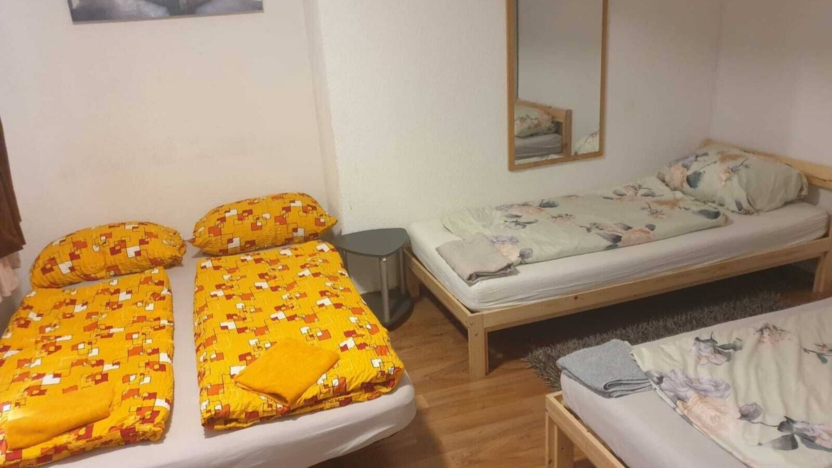 Ludwigsburg Apartment | Charming 4-Bedroom Apartment in Ludwigsburg with Central Heating