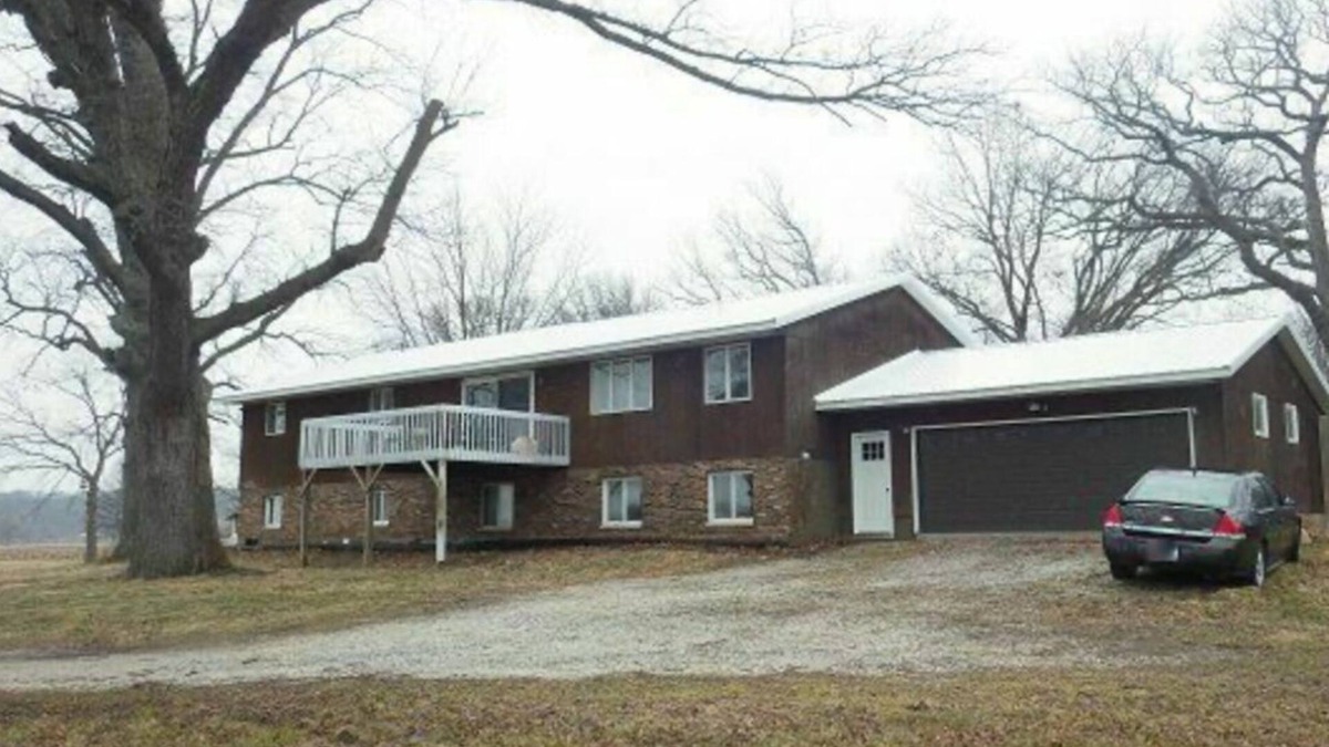 Sperry Other | Charming 4-bedroom farmhouse in Burlington with AC