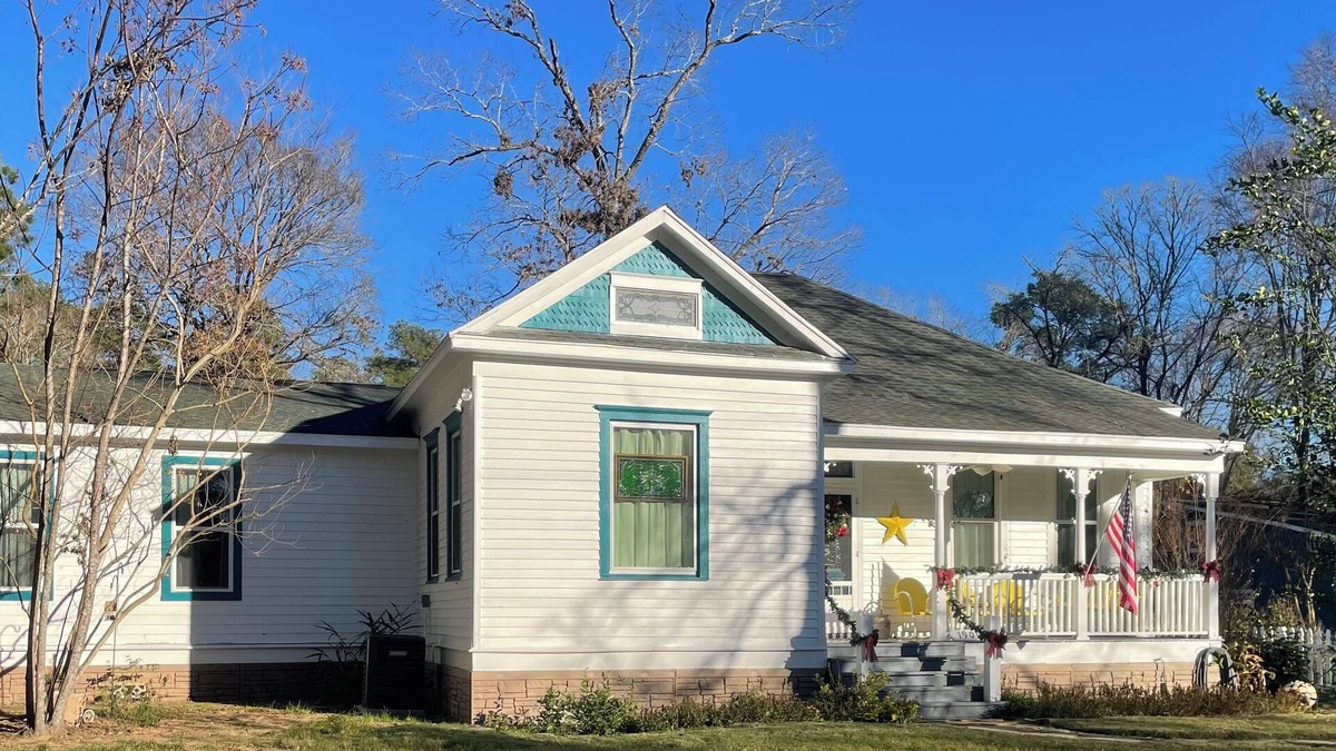Magnolia Other | Charming 4-bedroom farmhouse in Magnolia nestled on 2 acres. Miniature horses!