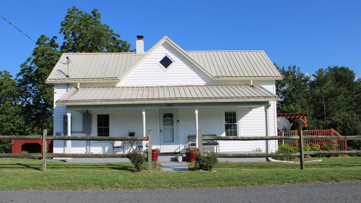 Woodlawn Other | Charming 4-Bedroom Farmhouse Getaway with WiFi & A/C in Peaceful Woodlawn