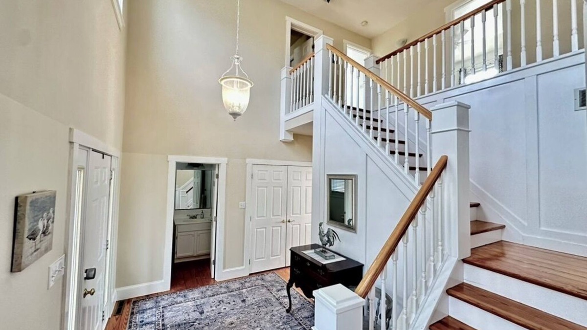 Elkton Other | Charming 4-bedroom Farmhouse with Large In-Ground Swimming Pool and River View