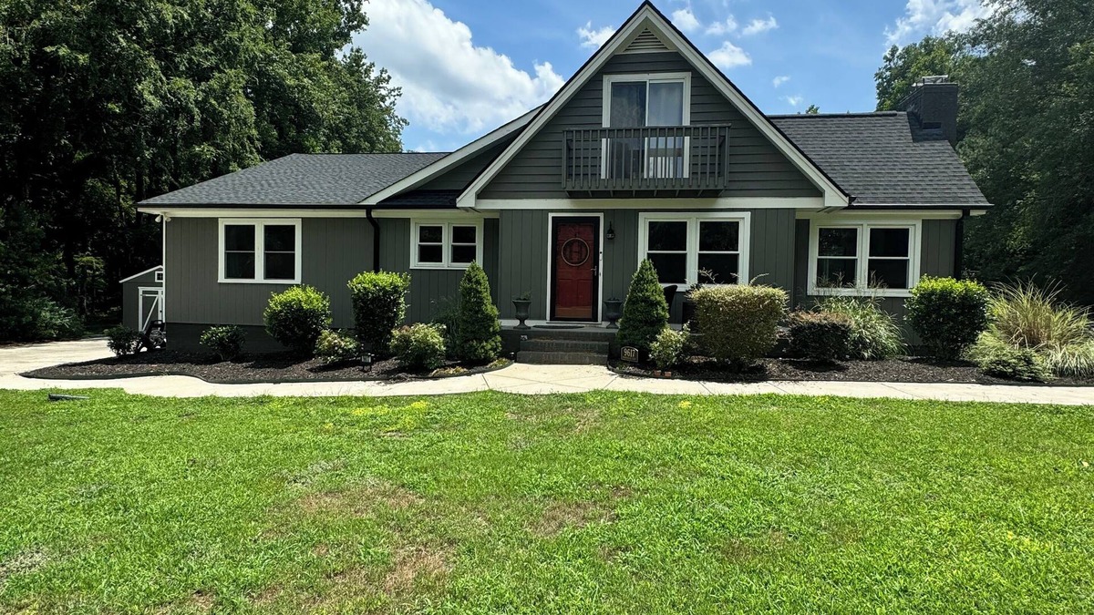 McCain Other | Charming 4-bedroom farmhouse in peaceful Cary