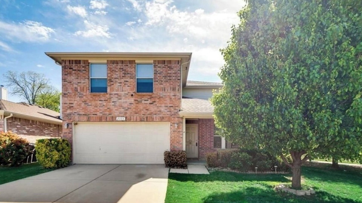 Little Elm House | Charming 4-bedroom house with AC, WiFi in serene Little Elm