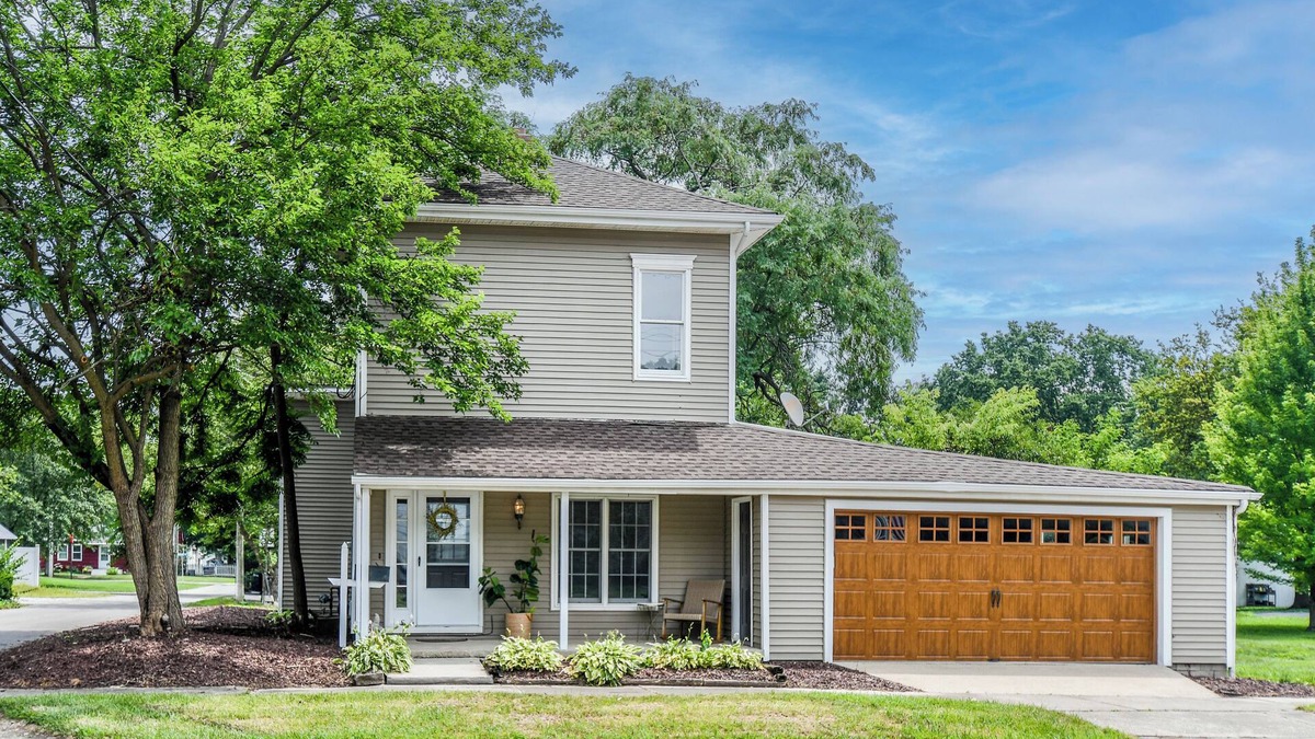 Plain City House | Charming 4-bedroom house in delightful Plain City with central HVAC