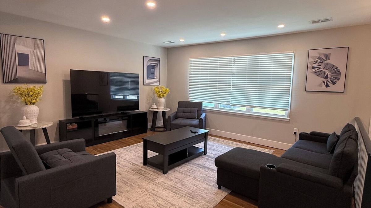 Neabsco House | Charming 4-bedroom house with WiFi and AC in Woodbridge