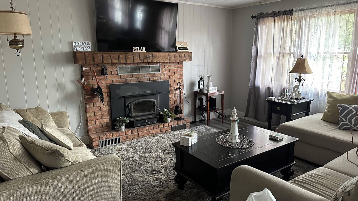 Lake City House | Charming 4-bedroom house with WiFi and AC in peaceful Lake City. Sleeps 12.