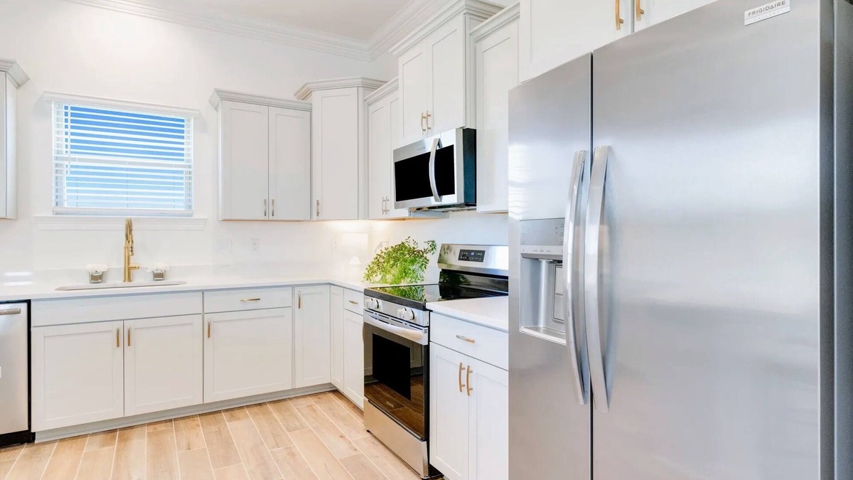 Gonzales House | Charming 4-bedroom house with WiFi and AC in welcoming Gonzales