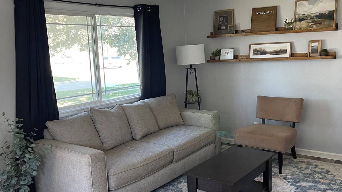 Ankeny House | Charming 4-bedroom House in Fabulous Ankeny