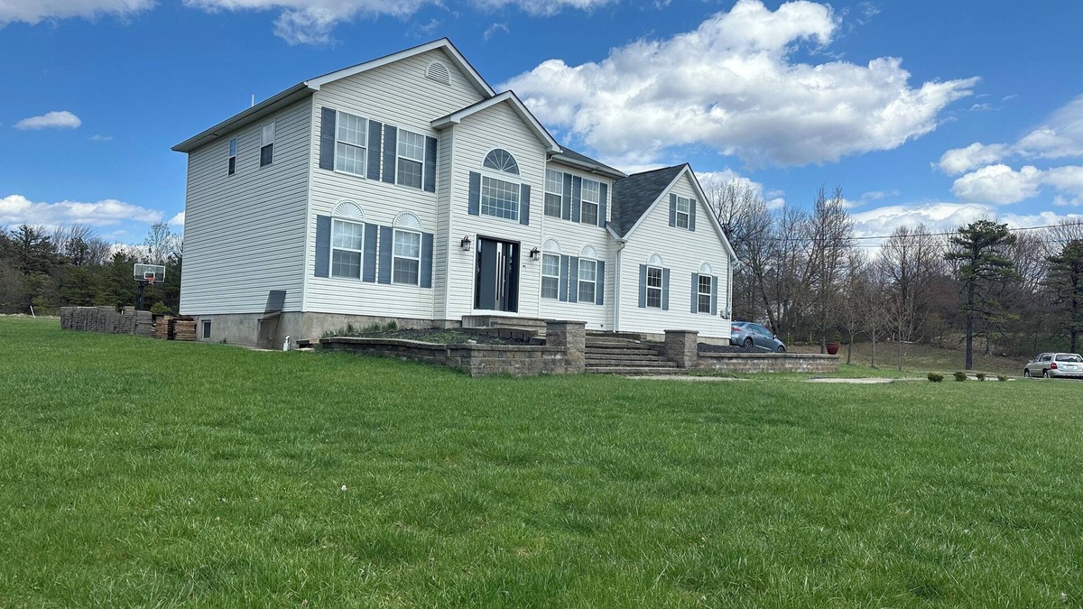 Scotrun House | Charming 4-bedroom house with WiFi, AC in wonderful Scotrun