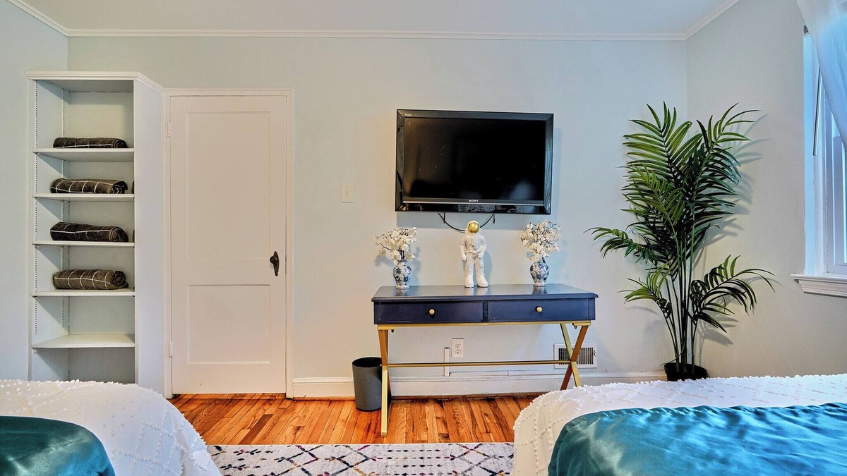 Towson House | Charming 4-bedroom in center of Towson