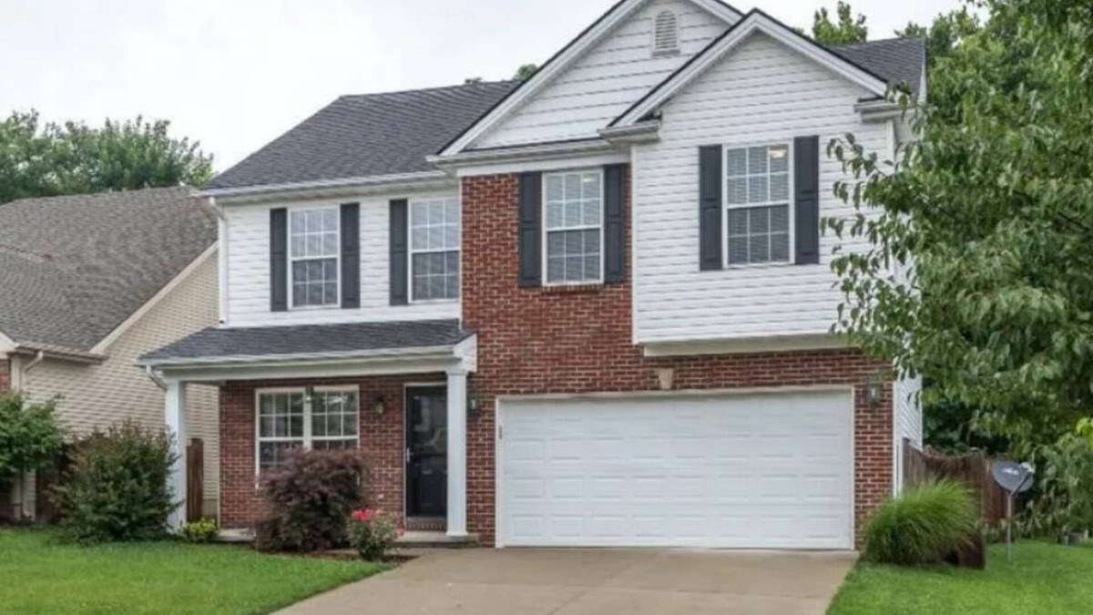 Masterson Station House | Charming 4 Bedroom Retreat—Fenced Yard, Near Downtown & Top Attractions!