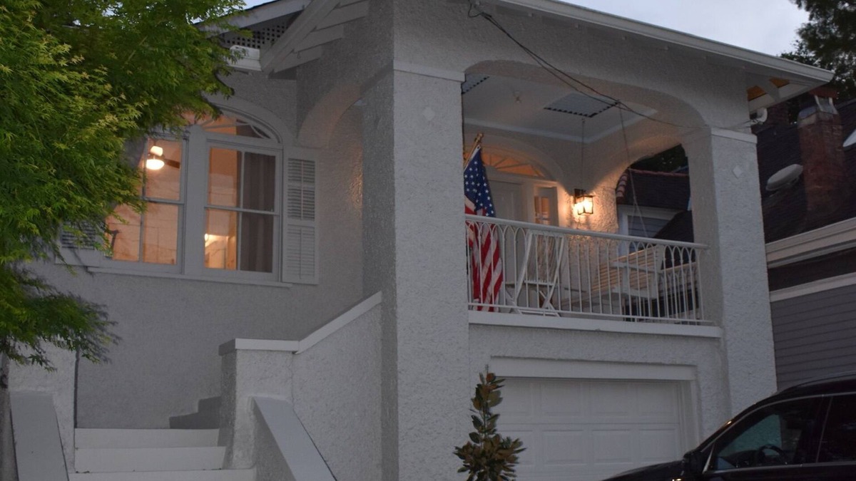 Audubon House | Charming 4-bedroom house with WiFi and AC in fantastic New Orleans