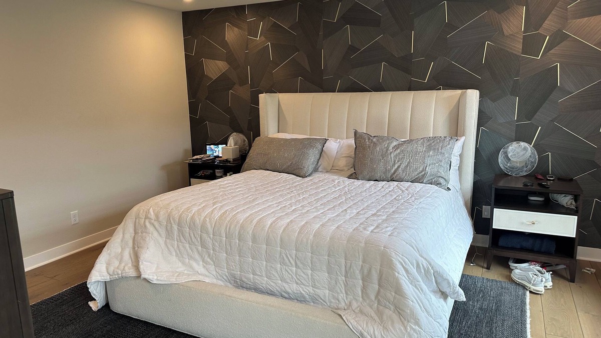 Thiensville House | Charming 4-bedroom house with hot tub and easy access to downtown Milwaukee.