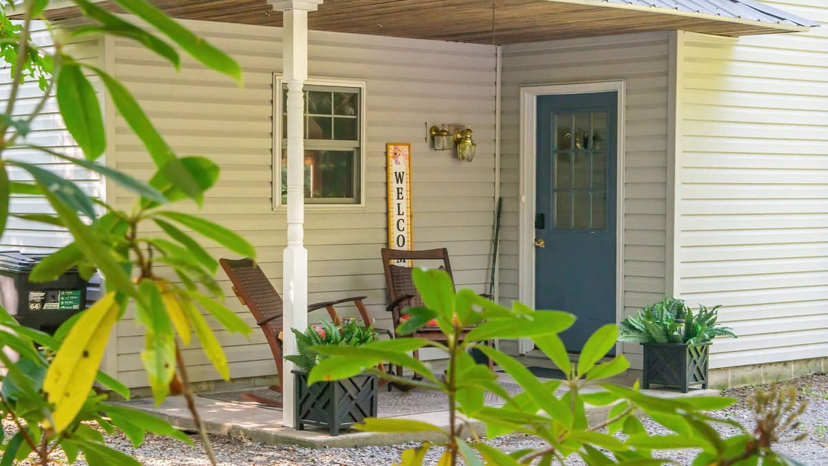 Bodines House | Charming 4-bedroom house with WiFi, AC in brilliant Williamsport